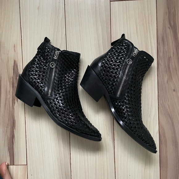 Wishbone Woven Double Zip Boot - Picture 4 of 16